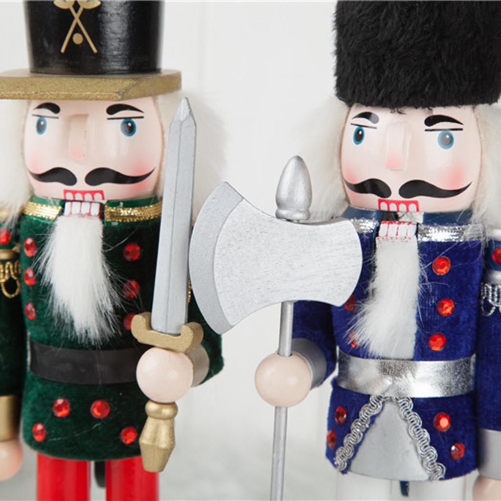 تمثال جندي كسارة البندق الخشبي - مراجعة Nutcracker Figurine وسعره