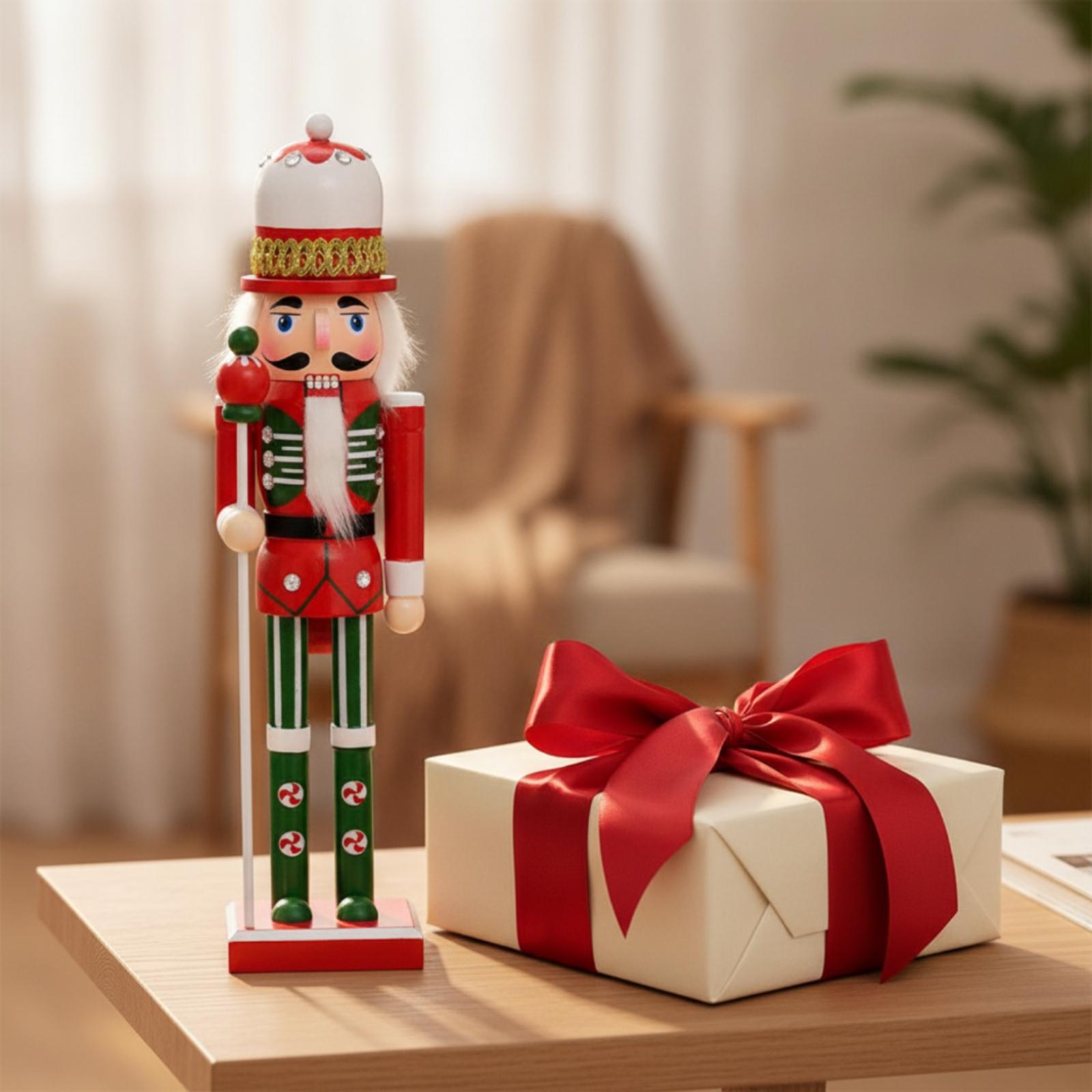 تمثال كسارة البندق لعيد الميلا - مراجعة Nutcracker Figurine وسعره